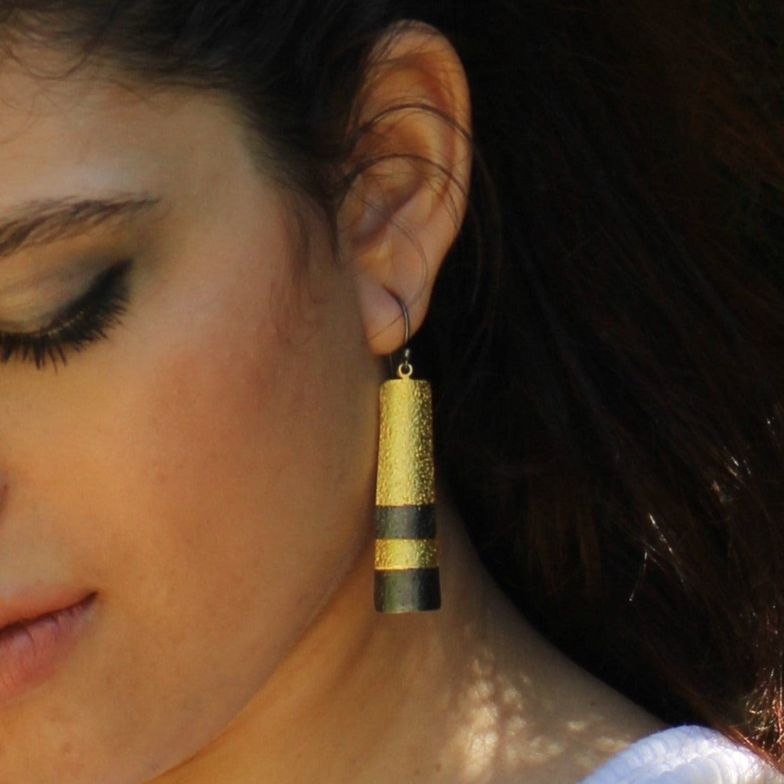 SAQQARA gold plated earrings - Design with character