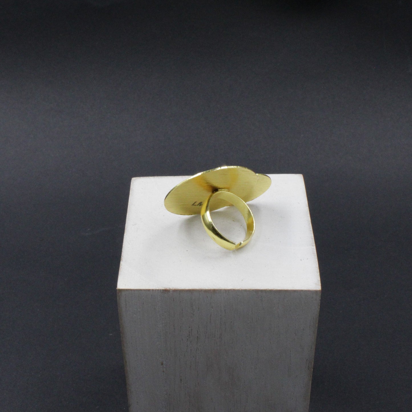 Gold plated ECLIPSE ring - Design with character