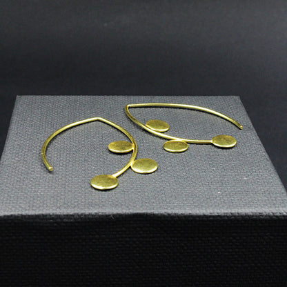 SAKURA gold-plated earrings - Design with character