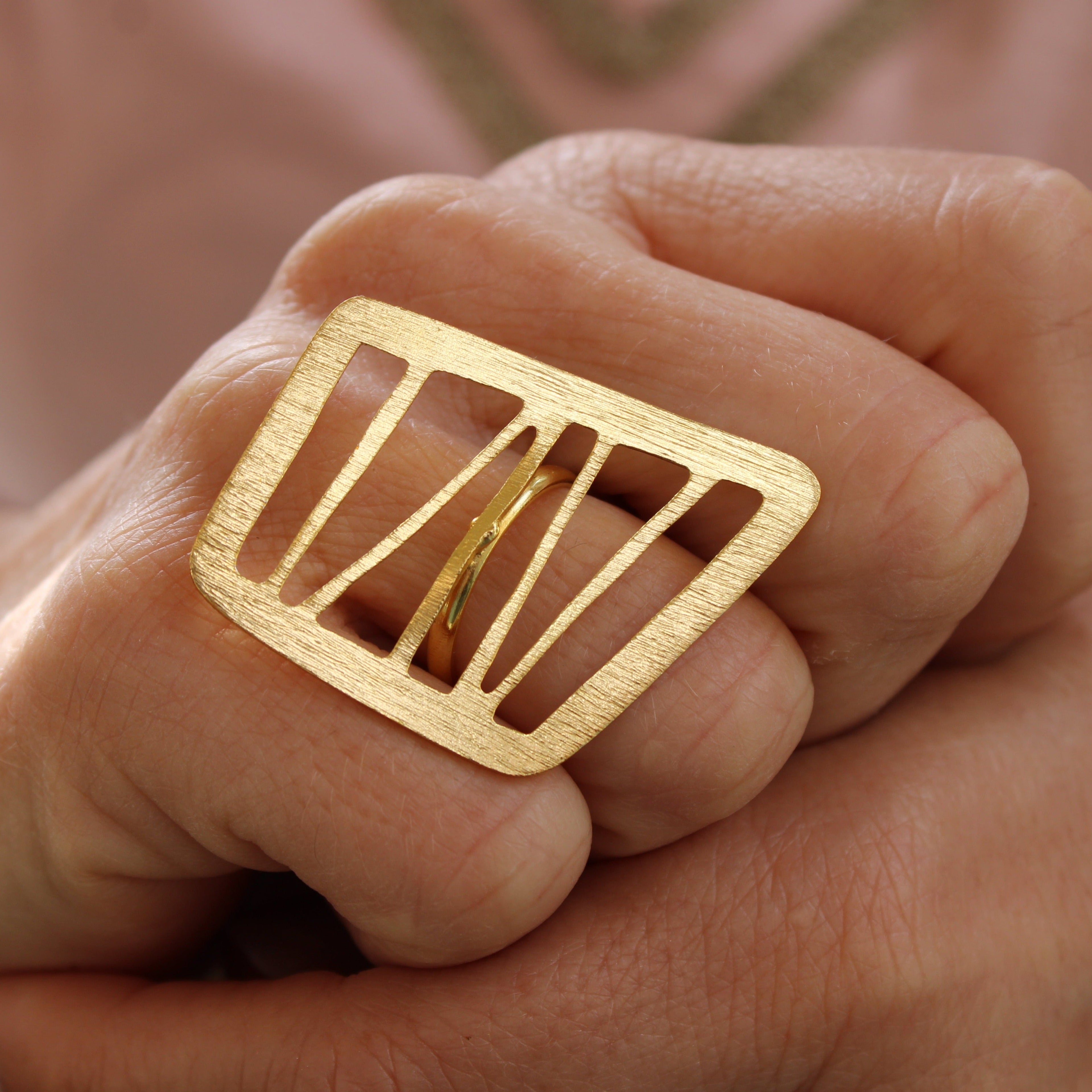 FORESTA gold-plated ring - Design with character